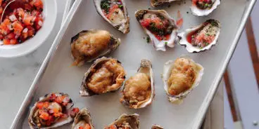 MercuriosMenu_CH1_NSW-oysters-three-ways-p21